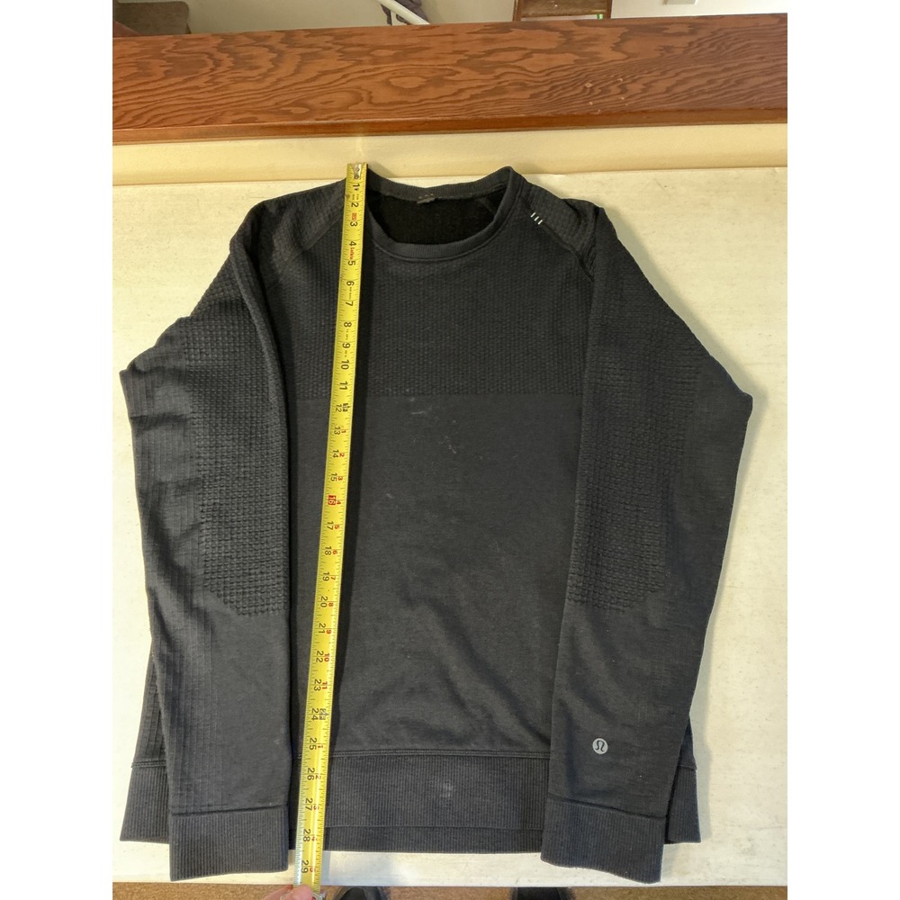 Lululemon Metal Vent Tech Crew Neck Long Sleeve Shirt Mens Large Black Textured